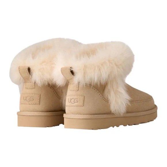 Ugg women’s Chalet Mini Boot 🥾 Brand New with Box 📦 Size 9 - Picture 6 of 9